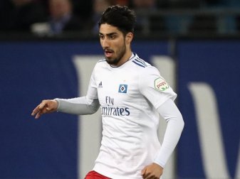 Will beim HSV bleiben: Der türkische Nationalspieler Berkay Özcan. Foto: Christian Charisius Will beim HSV bleiben: Der türkische Nationalspieler Berkay Özcan. Foto: Christian Charisius