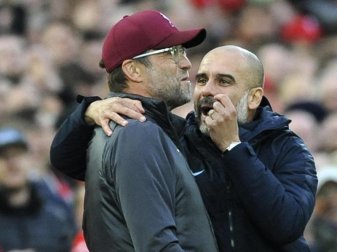 Treffen im englischen Supercup aufeinander: Jürgen Klopp (l) und Pep Guardiola. Foto: Rui Vieira/AP Treffen im englischen Supercup aufeinander: Jürgen Klopp (l) und Pep Guardiola. Foto: Rui Vieira/AP