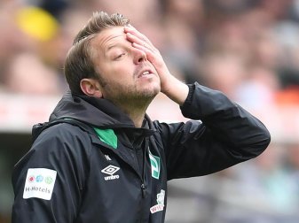 Kein Freund von Gelben Karten gegen Trainer: Werder-Coach Florian Kohfeldt. Foto: Carmen Jaspersen Kein Freund von Gelben Karten gegen Trainer: Werder-Coach Florian Kohfeldt. Foto: Carmen Jaspersen