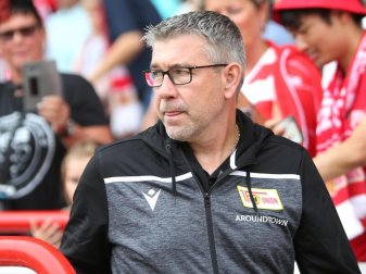 Musste mit seinem Team ein geheimes Testspiel vorzeitig abbreichen: Union-Coach Urs Fischer. Foto: Andreas Gora Musste mit seinem Team ein geheimes Testspiel vorzeitig abbreichen: Union-Coach Urs Fischer. Foto: Andreas Gora