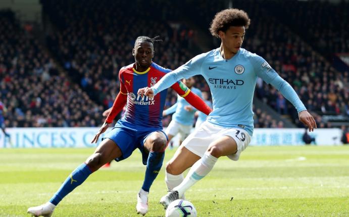 Leroy Sane (r.) will offenbar nach München