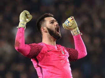 Wird als Neuzugang beim FC Augsburg gehandelt: Torwart Tomas Koubek. Foto (Archiv): Filip Singer/epa Foto: Filip Singer Wird als Neuzugang beim FC Augsburg gehandelt: Torwart Tomas Koubek. Foto (Archiv): Filip Singer/epa Foto: Filip Singer