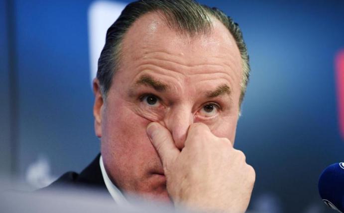 Muss sich vor dem Schalker Ehrenrad erklären: Vorstandsboss Clemens Tönnies. Foto: Ina Fassbender