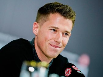 Wurde von Einbrechern heimgesucht: Eintracht-Profi Erik Durm. Foto: Uwe Anspach Wurde von Einbrechern heimgesucht: Eintracht-Profi Erik Durm. Foto: Uwe Anspach