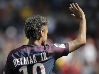 Trägt noch das PSG-Trikot: Superstar Neymar. Foto: Kamil Zihnioglu/AP Trägt noch das PSG-Trikot: Superstar Neymar. Foto: Kamil Zihnioglu/AP