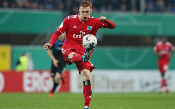 Der Hamburger SV verleiht David Bates nach England 