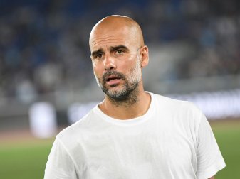 Guardiola rechnet mit einem sehr langen Sane-Ausfall Guardiola rechnet mit einem sehr langen Sane-Ausfall