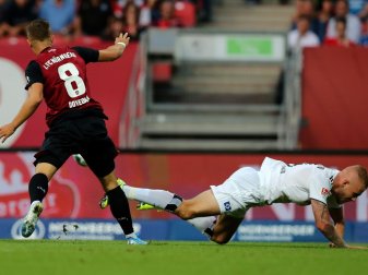 Nikola Dovedan (l.) erzielte das Siegtor für Nürnberg Nikola Dovedan (l.) erzielte das Siegtor für Nürnberg