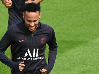 Neymar wird beim Saisonstart nicht zum Einsatz kommen Neymar wird beim Saisonstart nicht zum Einsatz kommen