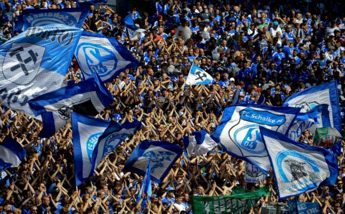 Schalke-Fans sind weiterhin entrüstet über Tönnies Worte
