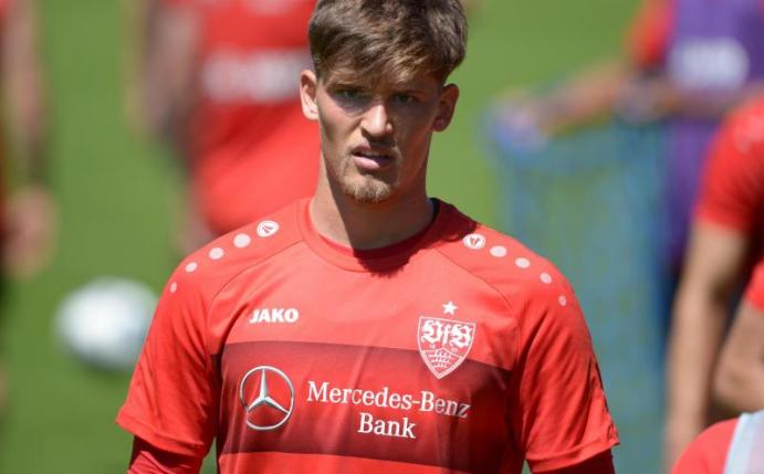 Fehlt dem VfB Stuttgart in Rostock: Keeper Gregor Kobel. Foto: Maximilian Haupt