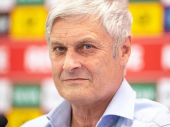 Armin Veh hat das finanzielle Risiko beim 1. FC Köln gut kalkuliert. Foto: Marius Becker Armin Veh hat das finanzielle Risiko beim 1. FC Köln gut kalkuliert. Foto: Marius Becker