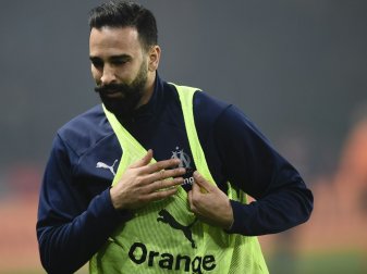 "Grobes Fehlverhalten": Adil Rami wurde rausgeworfen "Grobes Fehlverhalten": Adil Rami wurde rausgeworfen