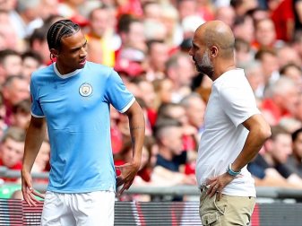 Der Wechsel mit Manchester Citys Leroy Sané (l) zum FC Bayern München blieb vorerst aus. Foto: Martin Rickett/PA Wire Der Wechsel mit Manchester Citys Leroy Sané (l) zum FC Bayern München blieb vorerst aus. Foto: Martin Rickett/PA Wire