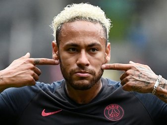 Neymar steht im Kader für die nächsten Länderspiele Neymar steht im Kader für die nächsten Länderspiele