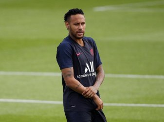 Neymar möchte PSG gerne verlassen. Foto: Francois Mori/AP Neymar möchte PSG gerne verlassen. Foto: Francois Mori/AP
