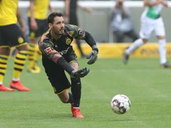 Torwart Roman Bürki fällt gegen Augsburg aus Torwart Roman Bürki fällt gegen Augsburg aus