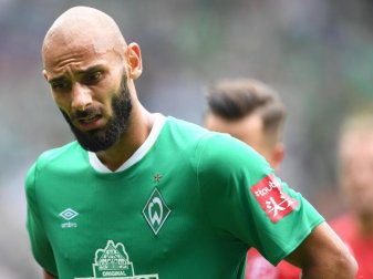 Werders Ömer Toprak klagte nach der Niederlage gegen Fortuna Düsseldorf über Schmerzen am Bauch. Foto: Carmen Jaspersen Werders Ömer Toprak klagte nach der Niederlage gegen Fortuna Düsseldorf über Schmerzen am Bauch. Foto: Carmen Jaspersen