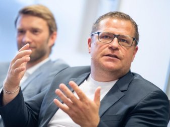 Max Eberl ist vom Cuisance-Wechsel zu den Bayern überrascht. Foto: Marius Becker Max Eberl ist vom Cuisance-Wechsel zu den Bayern überrascht. Foto: Marius Becker