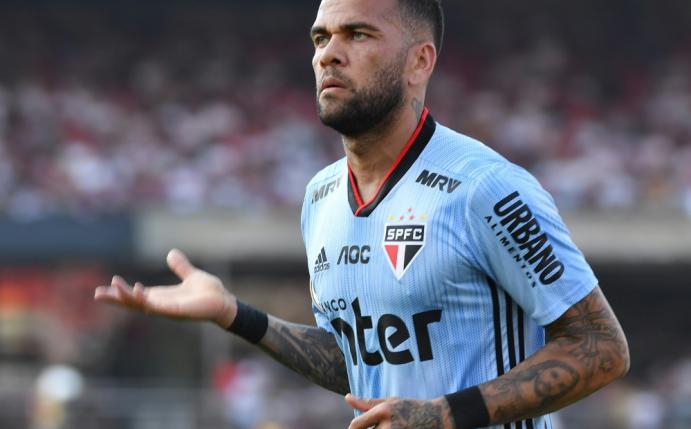 Traumdebüt für Dani Alves