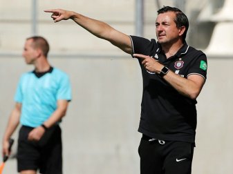 Aue trennt sich von Trainer Daniel Meyer Aue trennt sich von Trainer Daniel Meyer