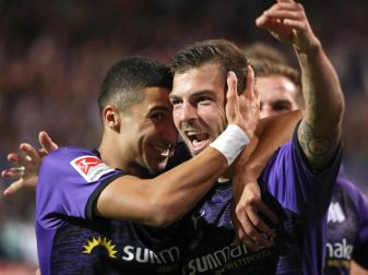 Osnabrück gewinnt das Montagsspiel mit 4:0 gegen den SV Darmstadt 98. Foto: Friso Gentsch Osnabrück gewinnt das Montagsspiel mit 4:0 gegen den SV Darmstadt 98. Foto: Friso Gentsch