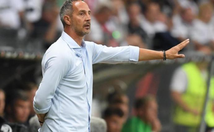 Will mit Eintracht Frankfurt in die Gruppenphase der Europa League: Trainer Adi Hütter. Foto: Arne Dedert
