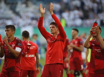 Der VfB Stuttgart muss auf Mario Gomez (M.) verzichten. Foto: Danny Gohlke Der VfB Stuttgart muss auf Mario Gomez (M.) verzichten. Foto: Danny Gohlke