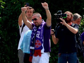 Freut sich auf seine neue Aufgabe in der Serie A: Florenz-Neuzugang Franck Ribéry. Foto: Claudio Giovannini/ANSA/AP Freut sich auf seine neue Aufgabe in der Serie A: Florenz-Neuzugang Franck Ribéry. Foto: Claudio Giovannini/ANSA/AP