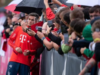 Nimmt bei seinem ersten Bayern-Einsatz zuerst auf der Bank Platz: Philippe Coutinho. Foto: Sven Hoppe Nimmt bei seinem ersten Bayern-Einsatz zuerst auf der Bank Platz: Philippe Coutinho. Foto: Sven Hoppe