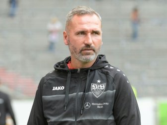 Der VfB um Trainer Tim Walter ist trotz eines 0:0 Erster Der VfB um Trainer Tim Walter ist trotz eines 0:0 Erster