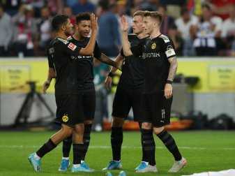 Der eingewechselte Hakimi (l.) schoss das 2:1 gegen Köln Der eingewechselte Hakimi (l.) schoss das 2:1 gegen Köln