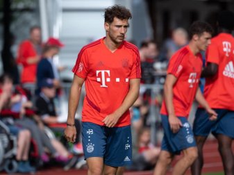 Absolviert nach seiner Oberschenkelprellung ein Aufbautraining: Leon Goretzka Foto: Sven Hoppe Absolviert nach seiner Oberschenkelprellung ein Aufbautraining: Leon Goretzka Foto: Sven Hoppe
