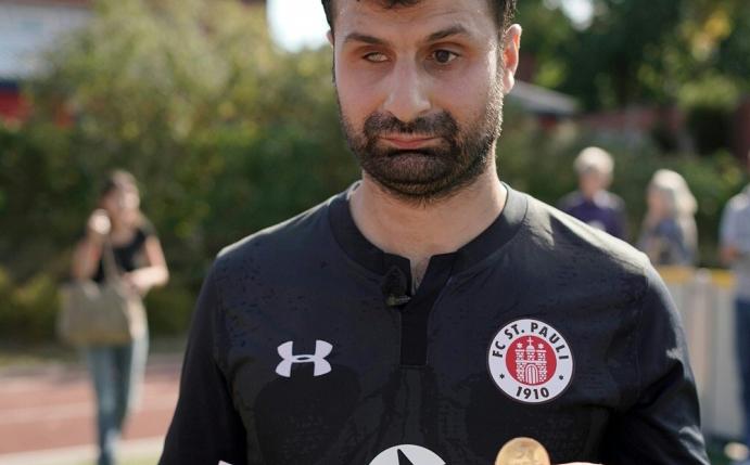 Serdal Celebi spielt mit St. Pauli um die Meisterschaft