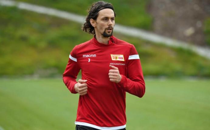 Neven Subotic spielt gegen seinen Ex-Club. Foto: Matthias Koch