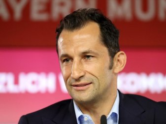 Sportdirektor Hasan Salihamidzic wartet entspannt die Entscheidung des Aufsichtsrates ab. Foto: Alexander Hassenstein/Getty Images Europe/FC Bayern München Sportdirektor Hasan Salihamidzic wartet entspannt die Entscheidung des Aufsichtsrates ab. Foto: Alexander Hassenstein/Getty Images Europe/FC Bayern München