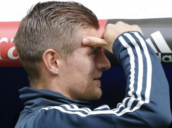 Sieht das DFB-Team nicht als Favorit auf den EM-Sieg: Weltmeister Toni Kroos. Foto: Paul White/AP Sieht das DFB-Team nicht als Favorit auf den EM-Sieg: Weltmeister Toni Kroos. Foto: Paul White/AP