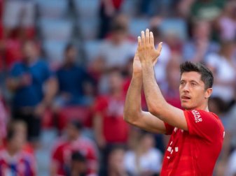 Hat an den ersten drei Spieltagen der Fußball-Bundesliga sechs Tore erzielt: Robert Lewandowski. Foto: Sven Hoppe Hat an den ersten drei Spieltagen der Fußball-Bundesliga sechs Tore erzielt: Robert Lewandowski. Foto: Sven Hoppe