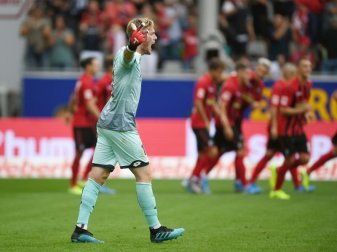 Frustriert: Mainz-Keeper Florian Müller. Foto: Patrick Seeger Frustriert: Mainz-Keeper Florian Müller. Foto: Patrick Seeger