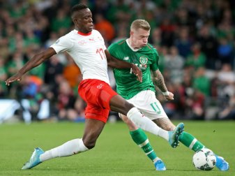 Zakaria (l.) holte mit der Schweiz einen Punkt in Irland Zakaria (l.) holte mit der Schweiz einen Punkt in Irland