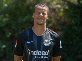 Hat seinen Vertrag bei Eintracht Frankfurt bis 2022 verlängert: Timothy Chandler. Foto: Thorsten Wagner Hat seinen Vertrag bei Eintracht Frankfurt bis 2022 verlängert: Timothy Chandler. Foto: Thorsten Wagner