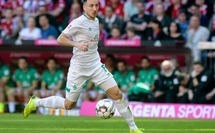 Fällt nach einer Knie-Operatin länger für Werder Bremen aus: Kevin Möhwald. Foto: Matthias Balk