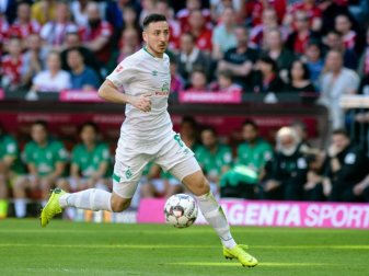 Fällt nach einer Knie-Operatin länger für Werder Bremen aus: Kevin Möhwald. Foto: Matthias Balk Fällt nach einer Knie-Operatin länger für Werder Bremen aus: Kevin Möhwald. Foto: Matthias Balk