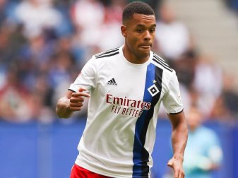 HSV-Profi Jan Gyamerah hat sich beim Training verletzt. Foto: Christian Charisius HSV-Profi Jan Gyamerah hat sich beim Training verletzt. Foto: Christian Charisius