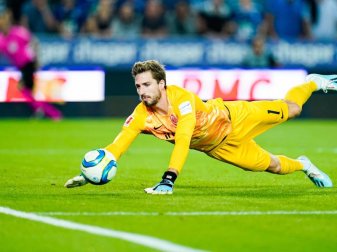 Kevin Trapp sieht Eintracht Frankfurt verbessert. Foto: Uwe Anspach Kevin Trapp sieht Eintracht Frankfurt verbessert. Foto: Uwe Anspach