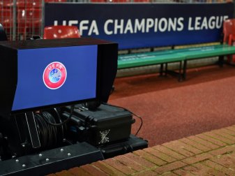 Die Klubs as EL und CL gaben 4 Milliarden Euro aus Die Klubs as EL und CL gaben 4 Milliarden Euro aus