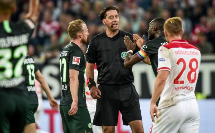 Schiedsrichter Manuel Gräfe musste sich einiges anhören