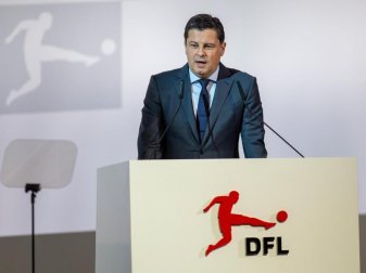 Christian Seifert, Chef der Deutschen Fußball Liga, ist gegen neue Anstoßzeiten und Pflichtspiele im Ausland. Foto: A. Gora Christian Seifert, Chef der Deutschen Fußball Liga, ist gegen neue Anstoßzeiten und Pflichtspiele im Ausland. Foto: A. Gora