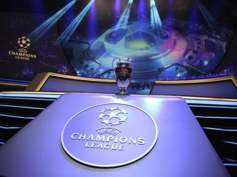 Am Dienstag beginnt für die Clubs wieder die Fußball-Königsklasse. Foto: Daniel Cole/AP Am Dienstag beginnt für die Clubs wieder die Fußball-Königsklasse. Foto: Daniel Cole/AP