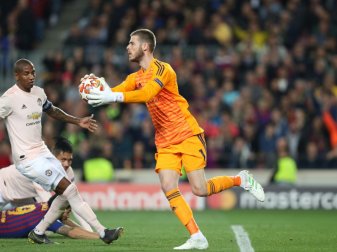 David de Gea (r.) bleibt United treu David de Gea (r.) bleibt United treu